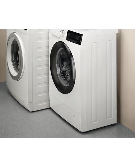 AR FRONTĀLO IELĀDI ELECTROLUX EW6SN506W