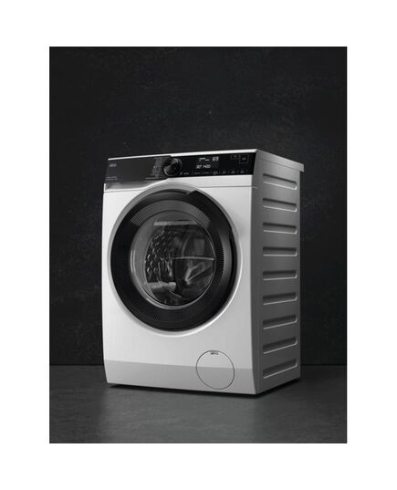 AR FRONTĀLO IELĀDI AEG LFR73944FQE