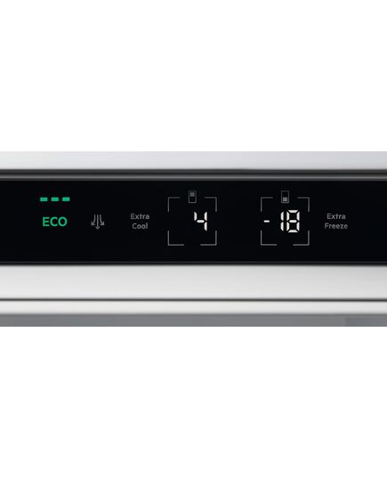 IEBŪVĒJAMIE LEDUSSKAPJI ELECTROLUX E8MNCD18S 177.2CM NO FROST  IEBŪVĒJAMS!