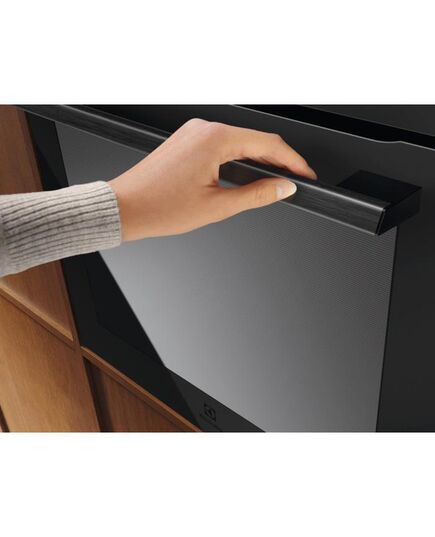 IEBŪVĒJAMĀS CEPEŠKRĀSNIS ELECTROLUX EOE9P3XT